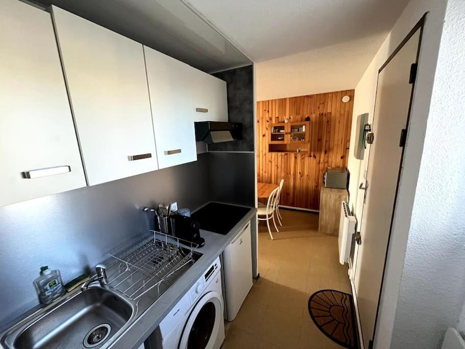 St-Pierre-La-Mer, Bel Appartement A Dans Residence Avec Piscine Et Tennis Entre 5 Et 10 Min De La Plage Fleury  Luaran gambar